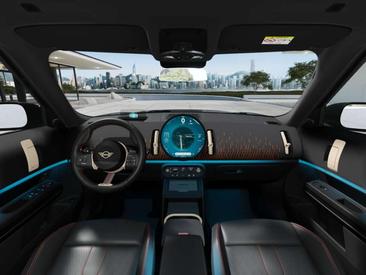 Mini Countryman JCW Electric — photo 6