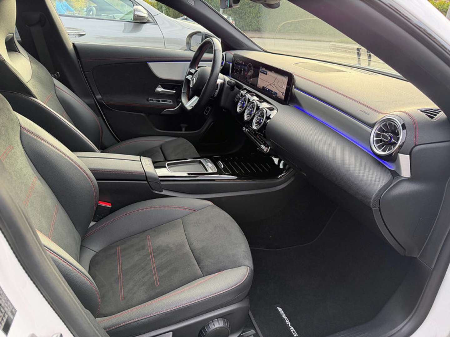 Mercedes CLA 200 Coupé 200 AMG Line - 2024 - Joinsteer - #8