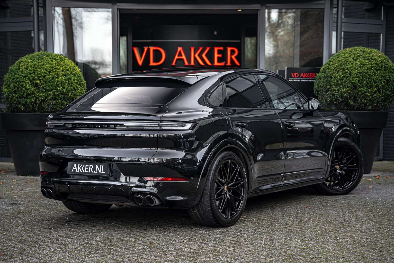 Porsche Cayenne Coupé E-Hybrid - 2023 - Joinsteer - #2
