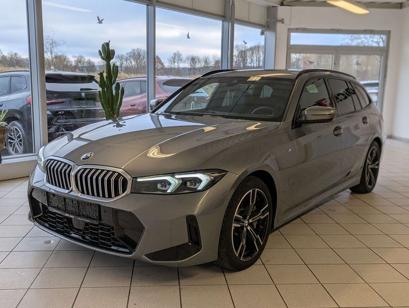 BMW 330d M Sport 330d - 2025 - Joinsteer - #2