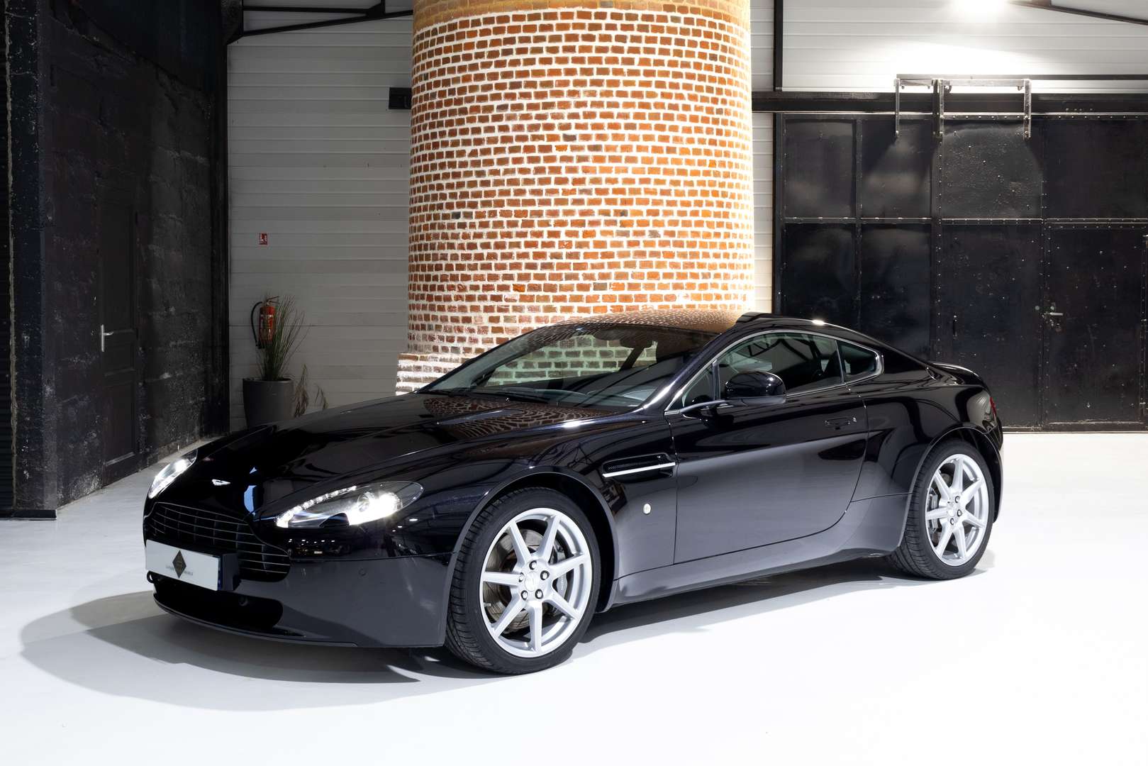 Aston Martin Vantage 4.7L 426 CH - 2011 - Joinsteer - #1