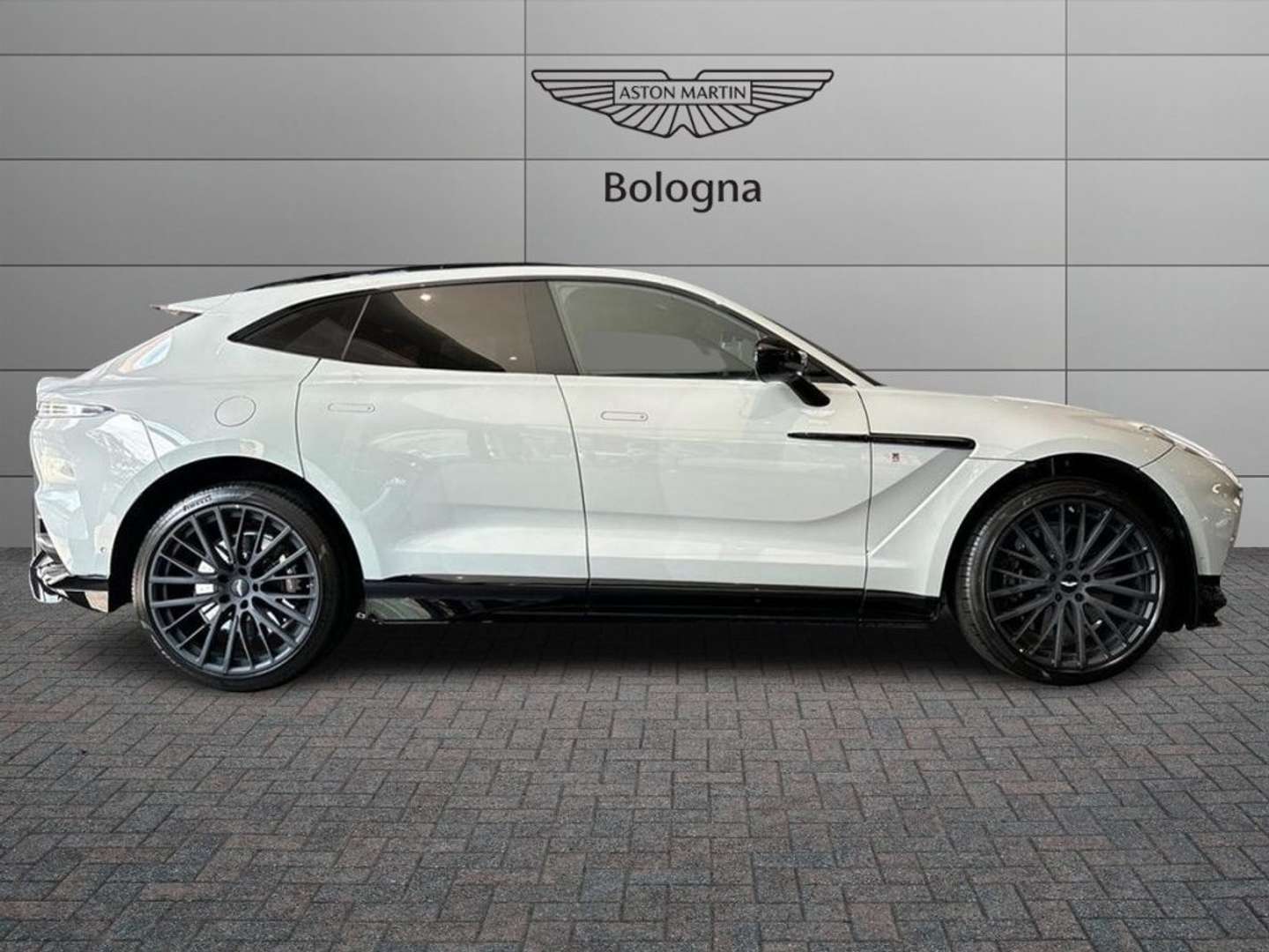 Aston Martin DBX 707 4.0 Auto - 2024 - Joinsteer - #2