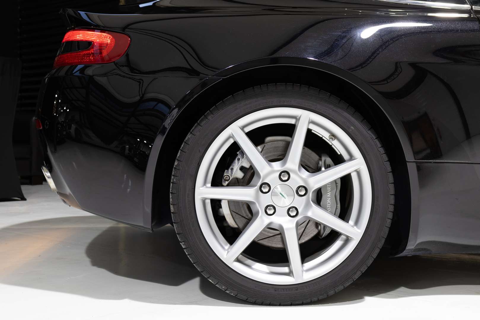 Aston Martin Vantage 4.7L 426 CH - 2011 - Joinsteer - #6