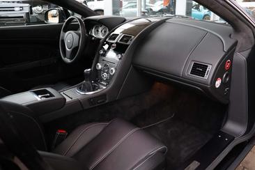 Aston Martin V8 Coupé 4.7 — photo 11