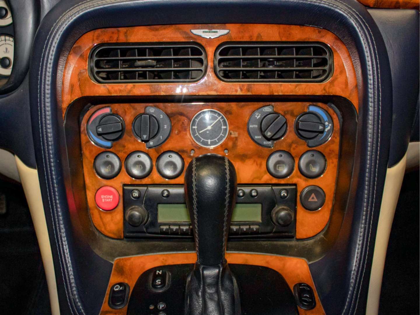 Aston Martin DB7 Volante Vantage V12 6.0L AUTOMATIC - 2001 - Joinsteer - #11