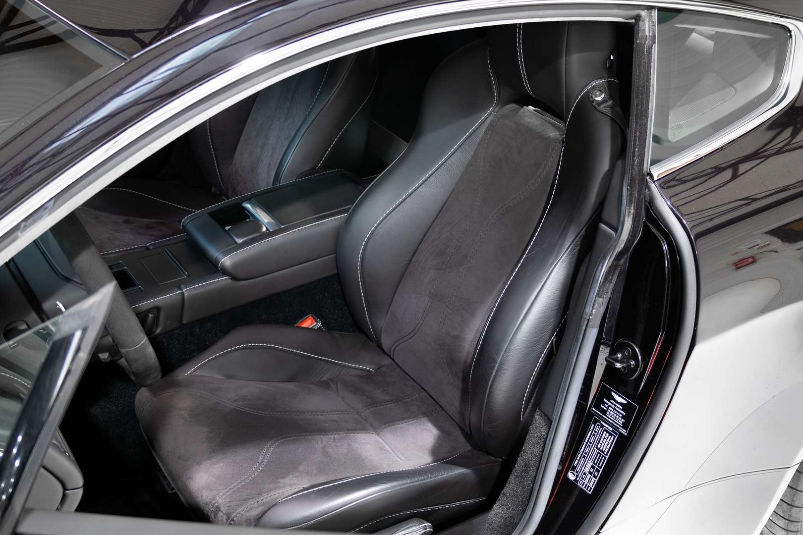 Aston Martin Vantage 4.7L 426 CH - 2011 - Joinsteer - #12