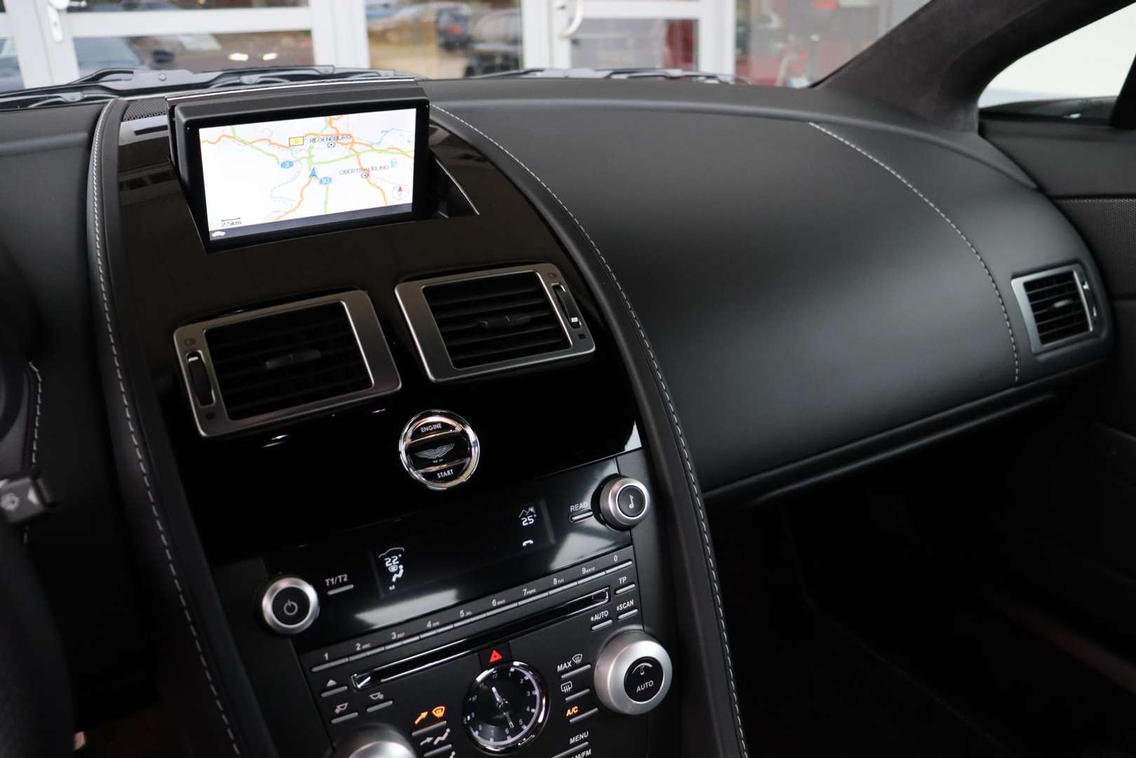 Aston Martin V8 Coupé 4.7 - 2010 - Joinsteer - #13