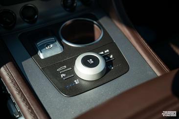 Aston Martin Rapide 6.0 V12 — photo 10