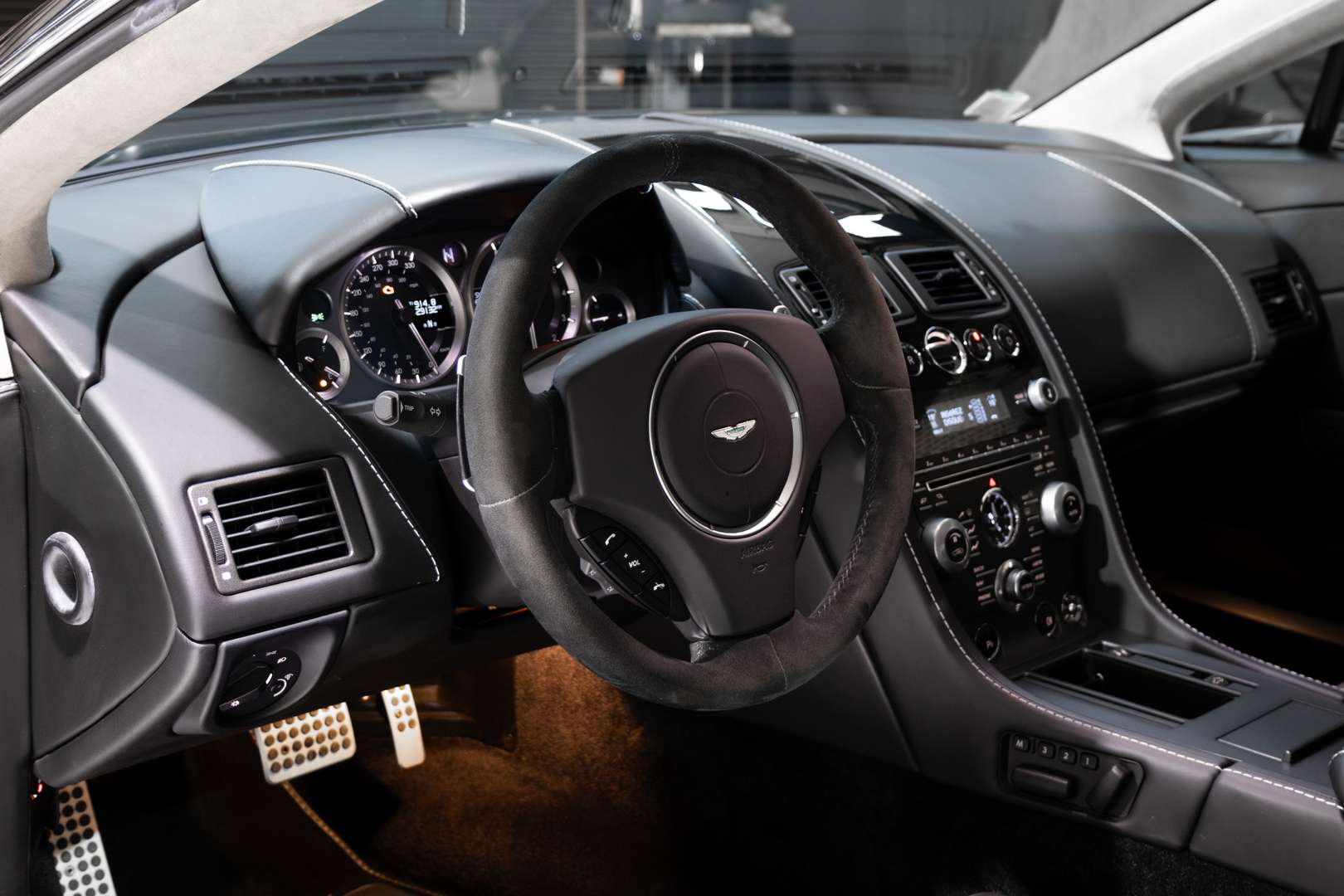 Aston Martin Vantage 4.7L 426 CH - 2011 - Joinsteer - #16