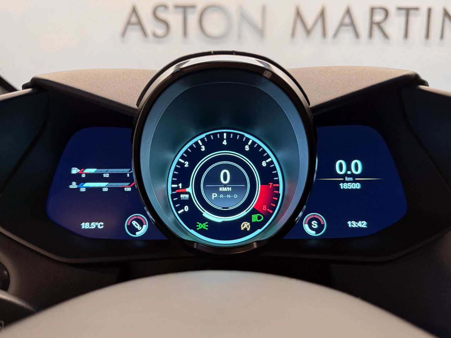 Aston Martin Vantage - 2023 - Joinsteer - #18