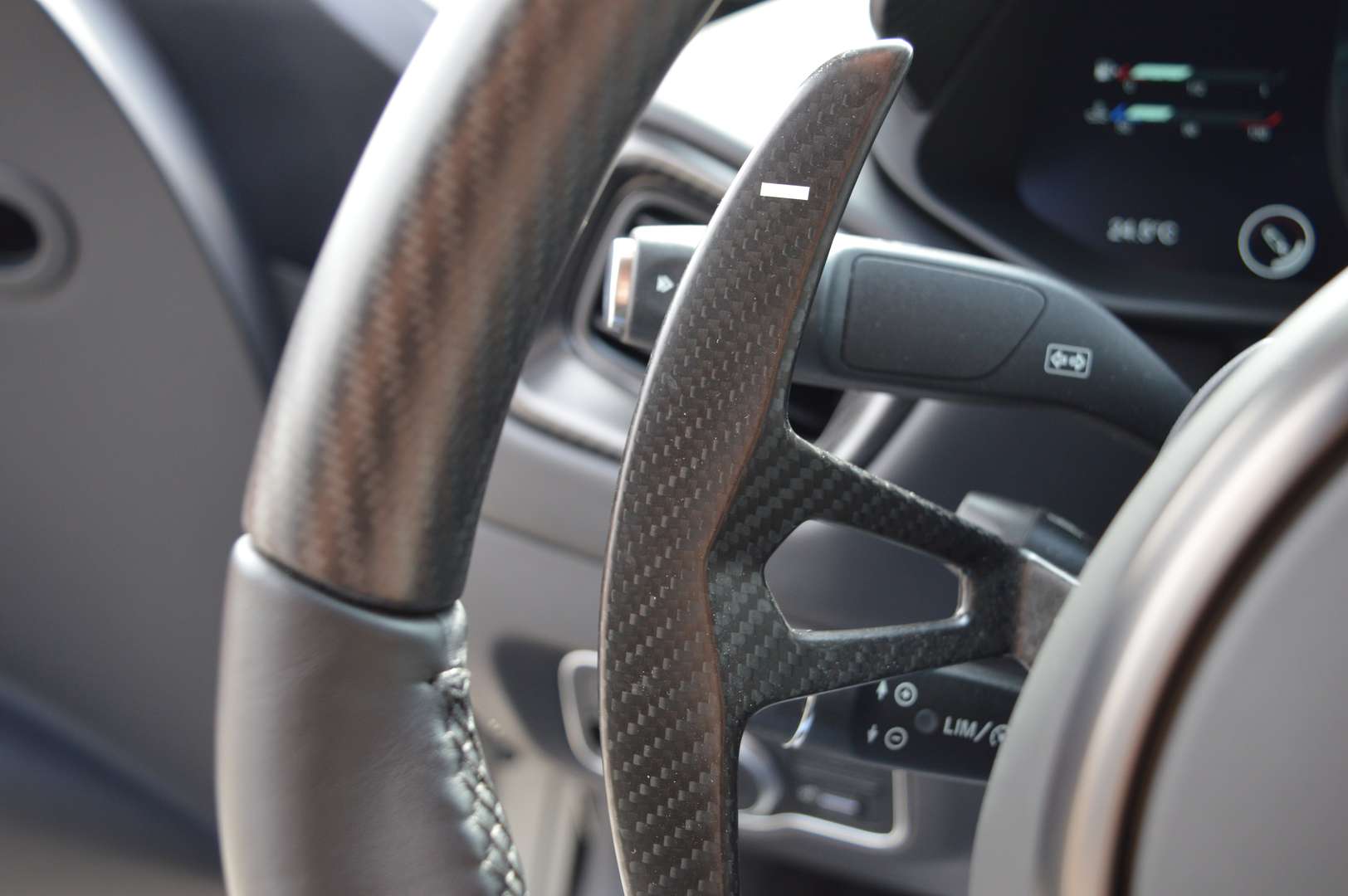 Aston Martin Vantage Coupe 5.2i V12 édition Limitée - 2022 - Joinsteer - #15