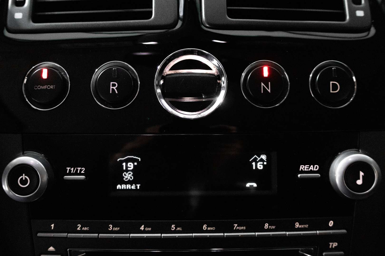 Aston Martin Vantage 4.7L 426 CH - 2011 - Joinsteer - #20