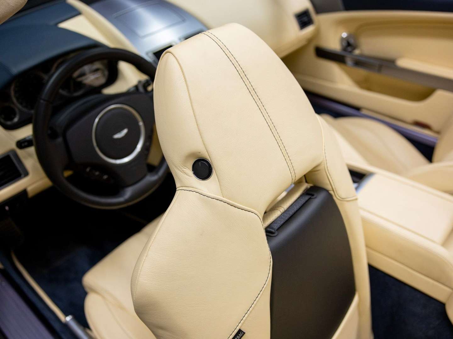 Aston Martin DB9 Volante 6.0 Touchtronic - 2011 - Joinsteer - #25