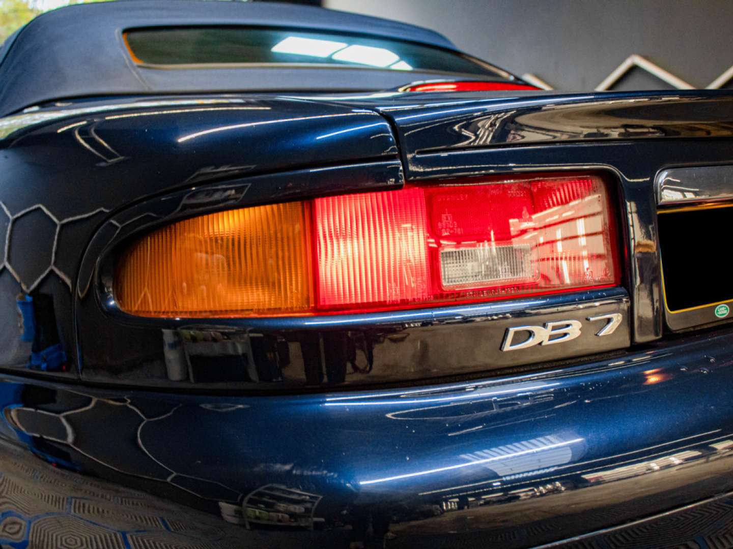 Aston Martin DB7 Volante Vantage V12 6.0L AUTOMATIC - 2001 - Joinsteer - #24