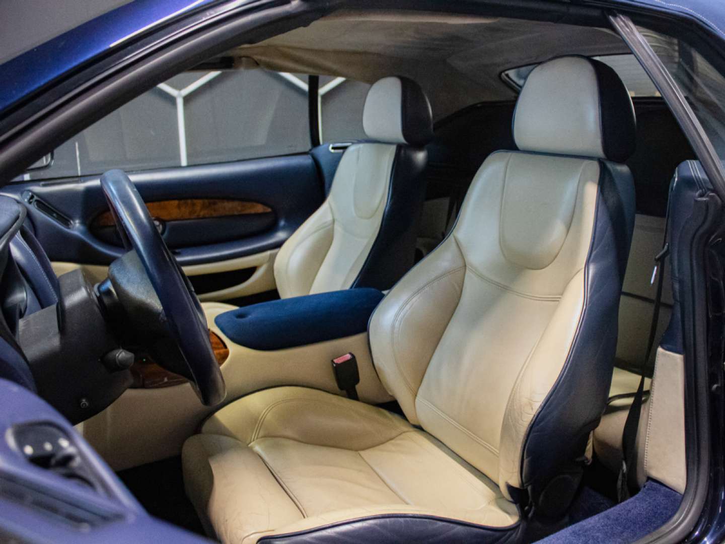 Aston Martin DB7 Volante Vantage V12 6.0L AUTOMATIC - 2001 - Joinsteer - #27