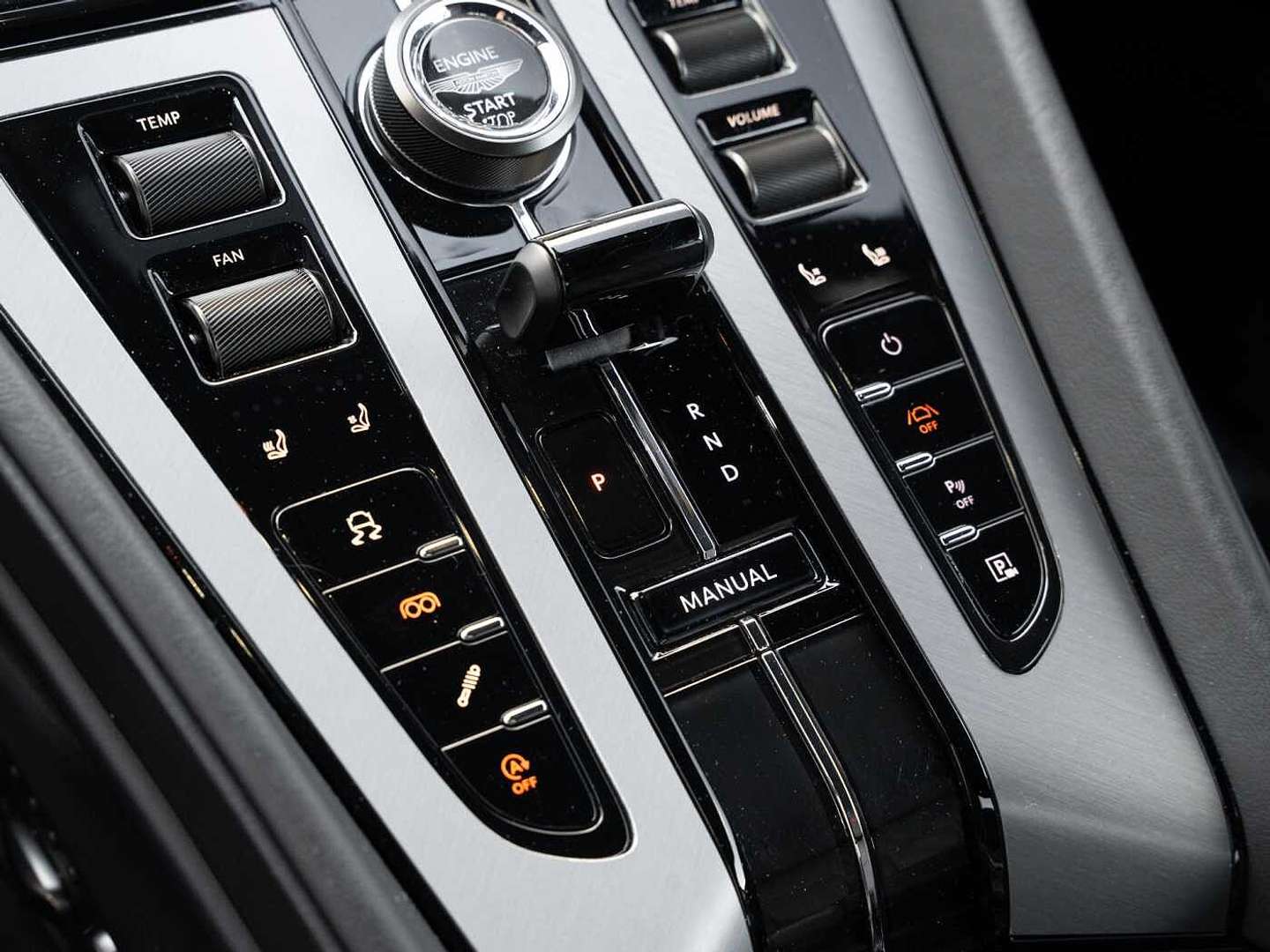 Aston Martin DB12 V8 Coupé Carbon Ceramic - 2024 - Joinsteer - #39