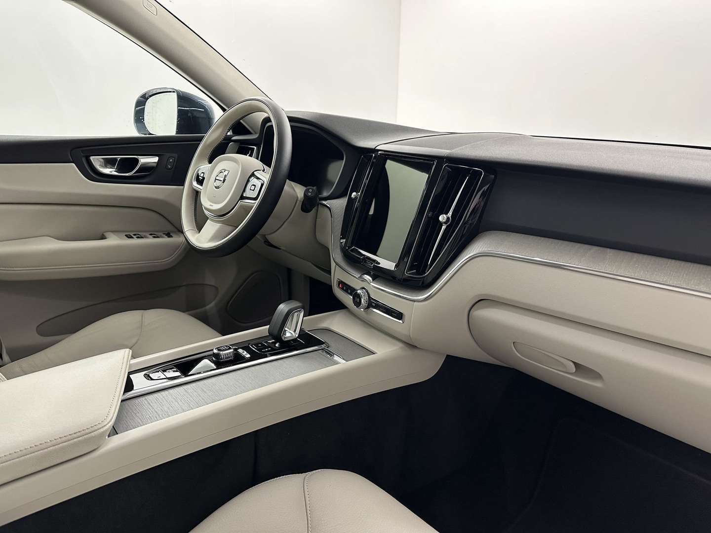 Volvo XC60 B4 Core - 2022 - Joinsteer - #11