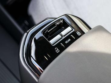 Volvo EX30 Single Ultra Extended Range — photo 15