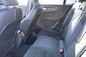 Volvo C40 Recharge PLUS — photo 19