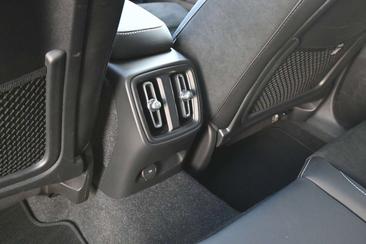 Volvo C40 Recharge PLUS — photo 20