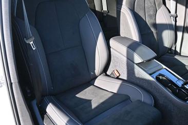 Volvo C40 Recharge PLUS — photo 22