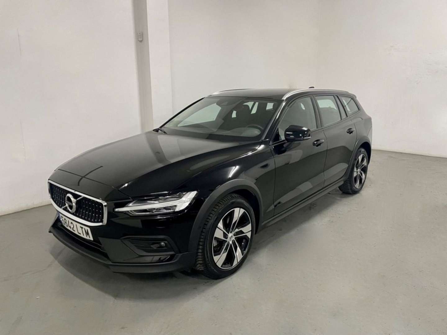 Volvo V60 Cross Country B4 - 2021 - Joinsteer - #2