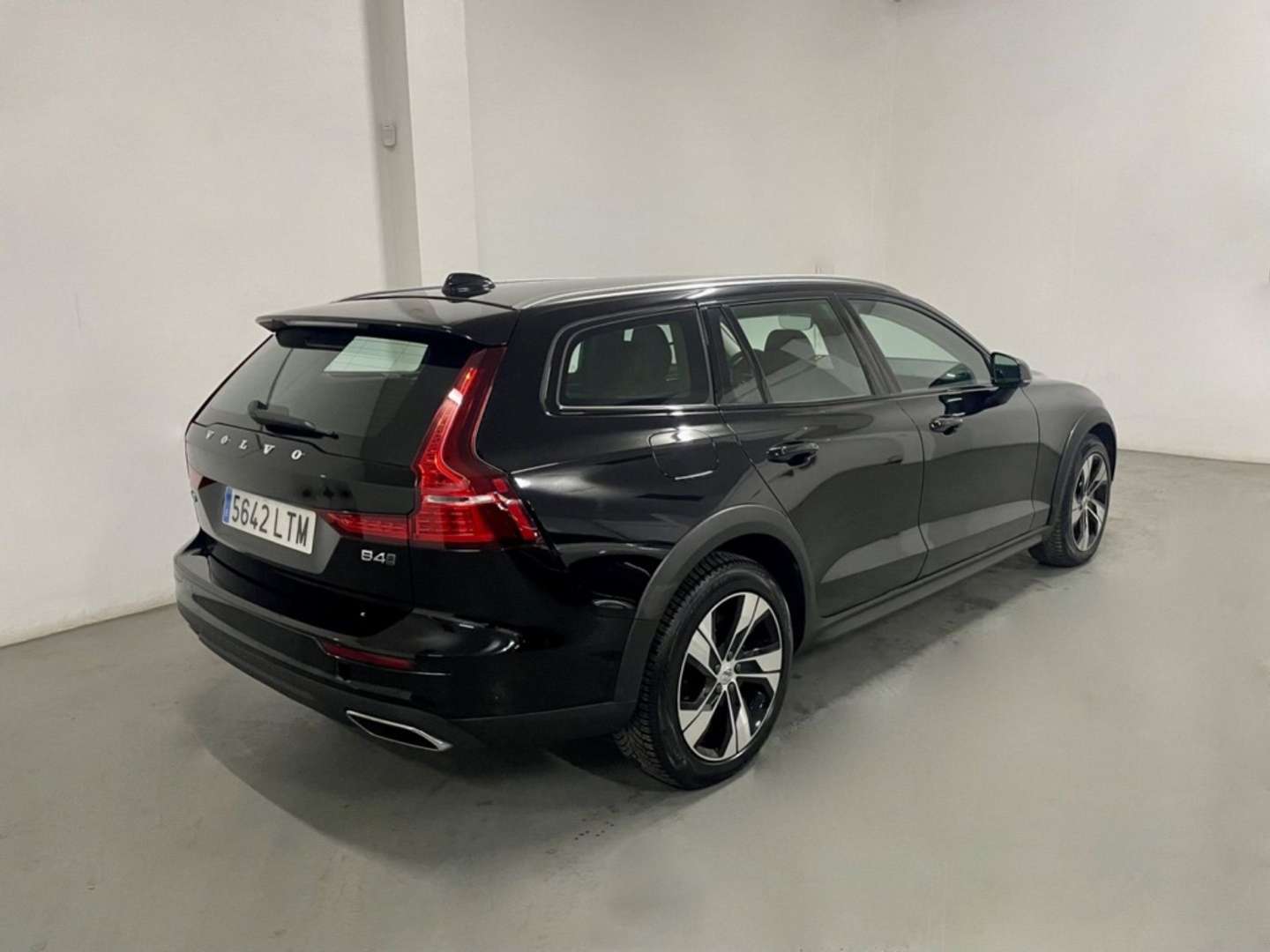 Volvo V60 Cross Country B4 - 2021 - Joinsteer - #6