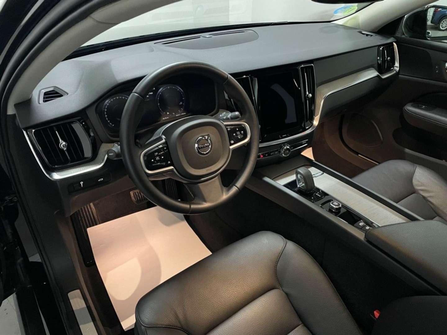 Volvo V60 Cross Country B4 - 2021 - Joinsteer - #9