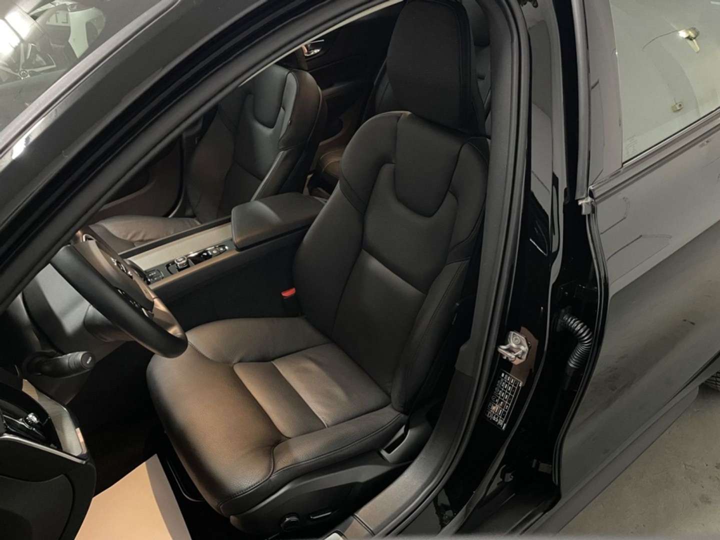 Volvo V60 Cross Country B4 - 2021 - Joinsteer - #10