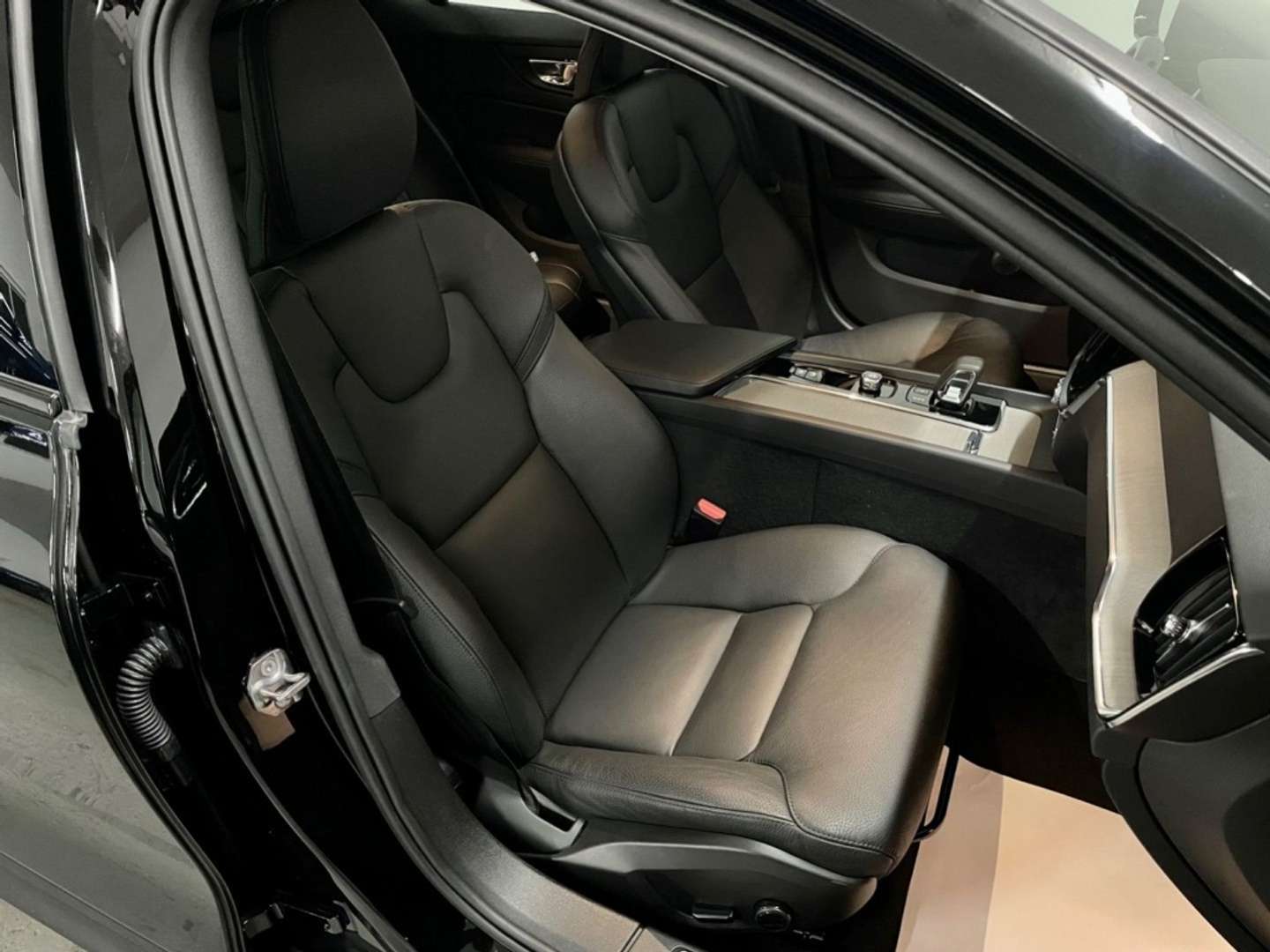 Volvo V60 Cross Country B4 - 2021 - Joinsteer - #12