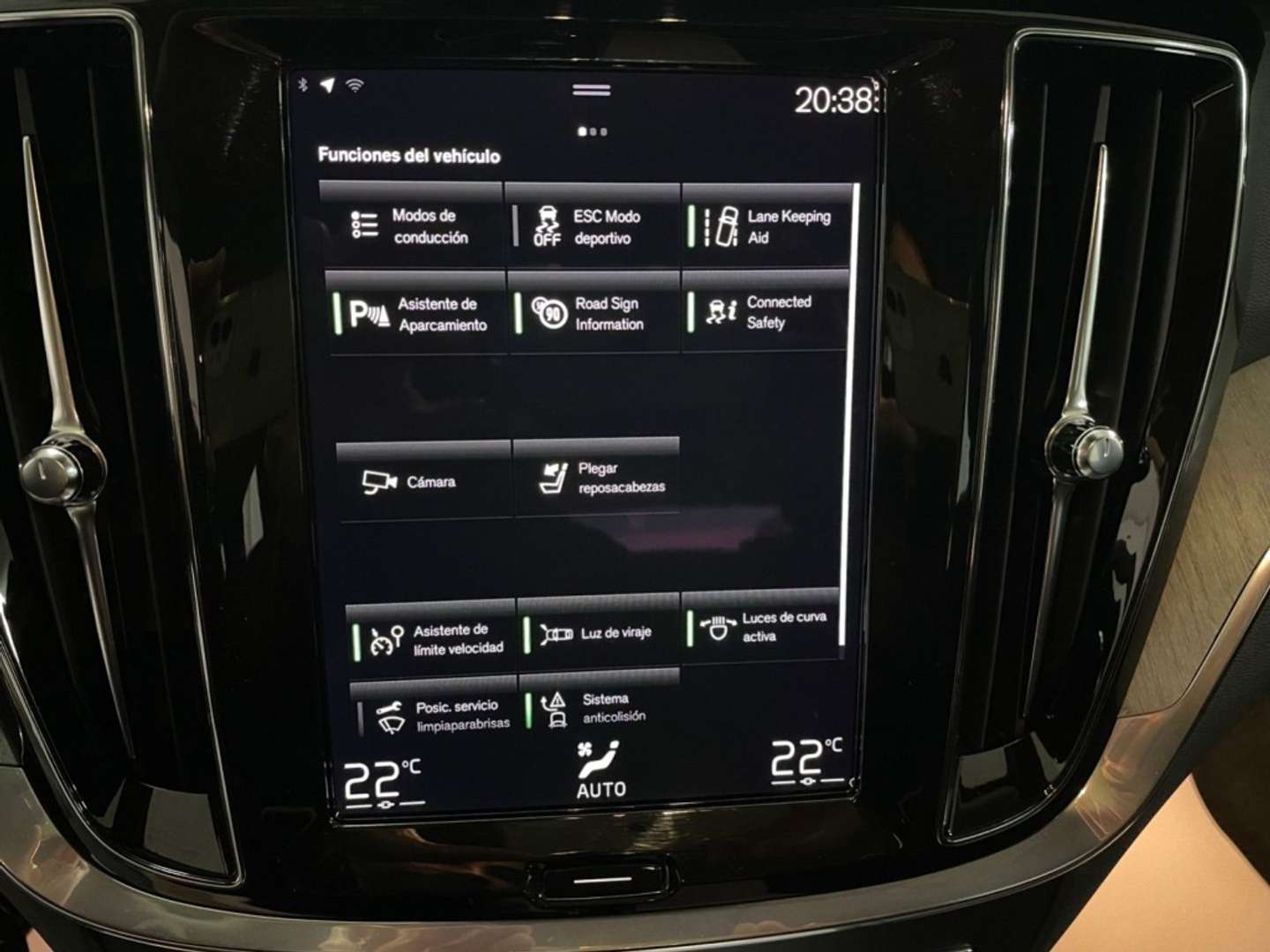 Volvo V60 Cross Country B4 - 2021 - Joinsteer - #20