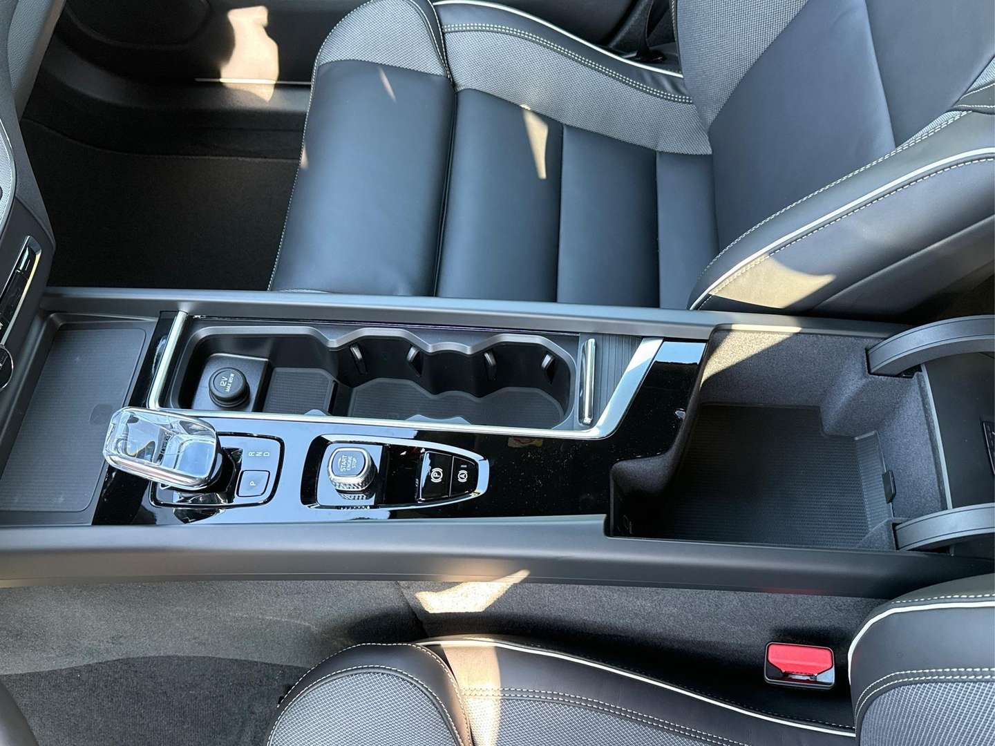 Volvo XC60 T6 Plus - 2025 - Joinsteer - #14