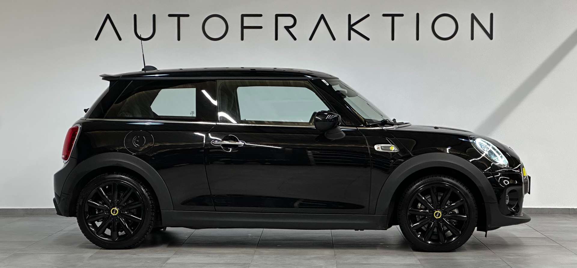Mini Electric Cooper SE Trim - 2020 - Joinsteer - #7
