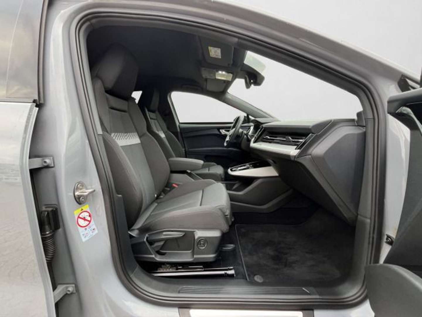 Audi Q4 E-tron Sportback S Line 40 E-tron - 2022 - Joinsteer - #4