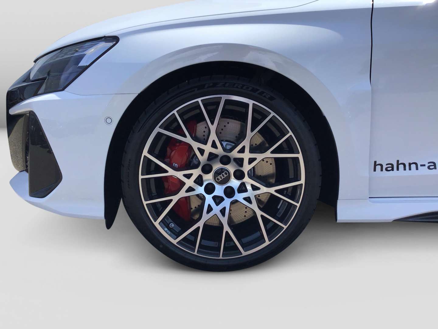 Audi RS3 RS-Designpaket Rot - 2025 - Joinsteer - #2