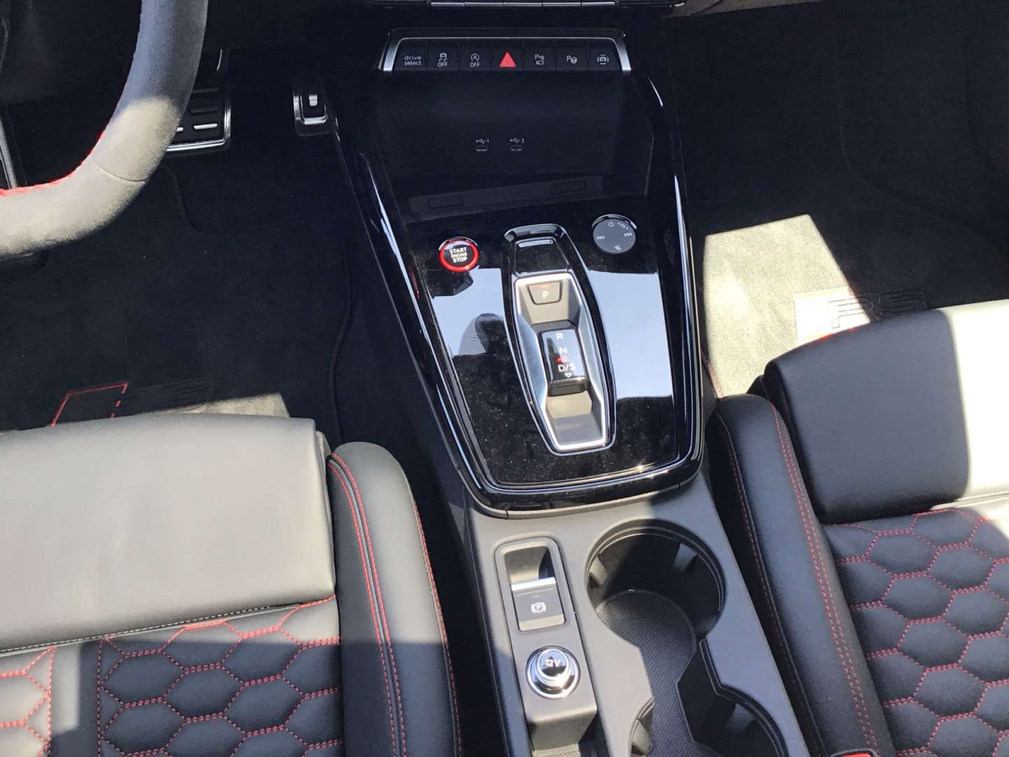 Audi RS3 RS-Designpaket Rot - 2025 - Joinsteer - #5