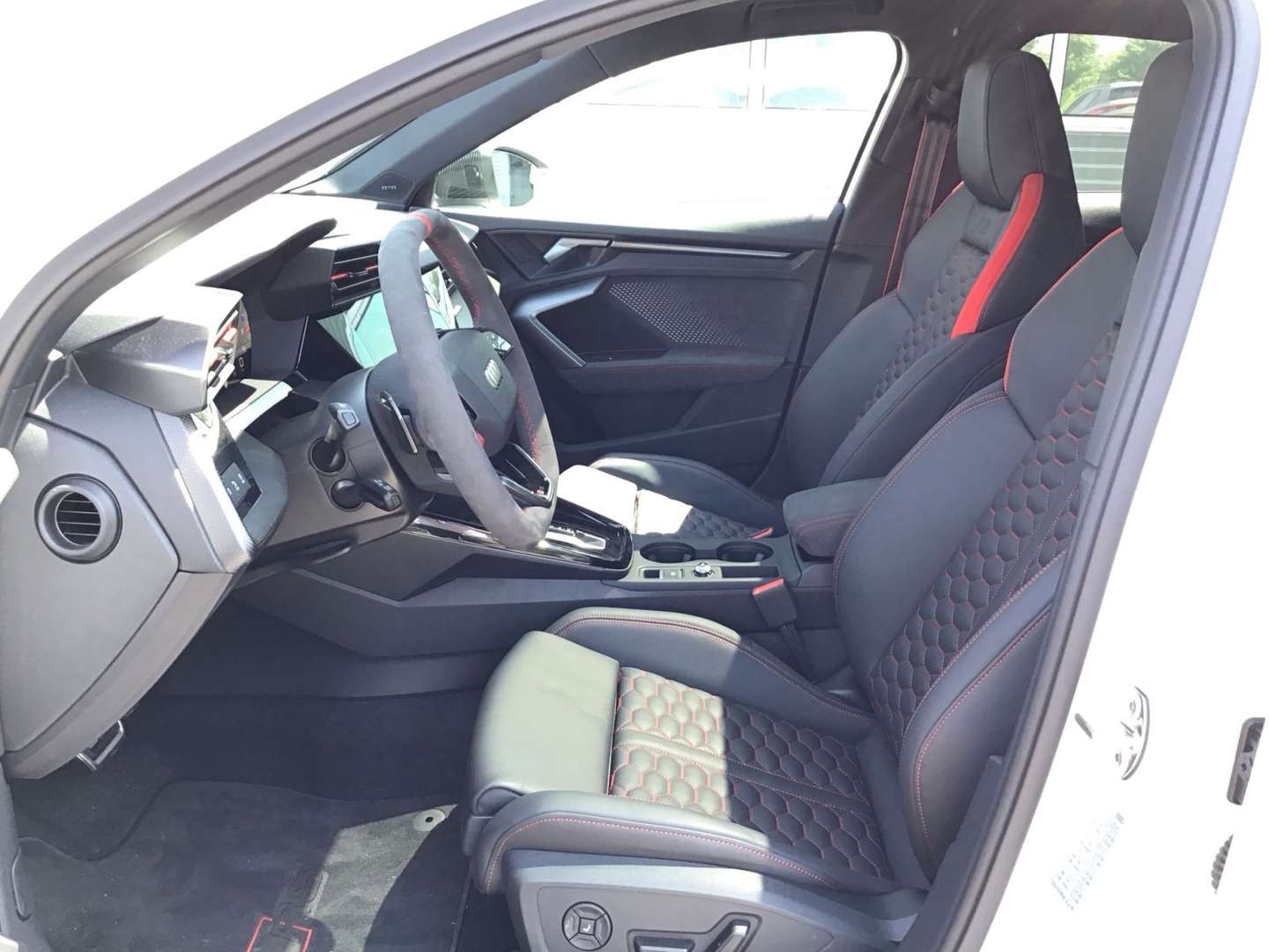 Audi RS3 RS-Designpaket Rot - 2025 - Joinsteer - #7
