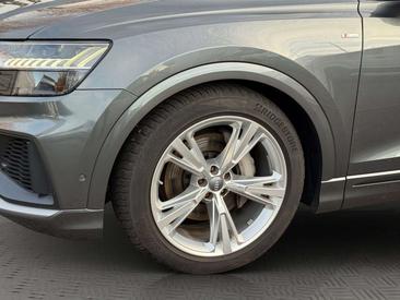 Audi Q8 S Line 50 TDI — photo 8
