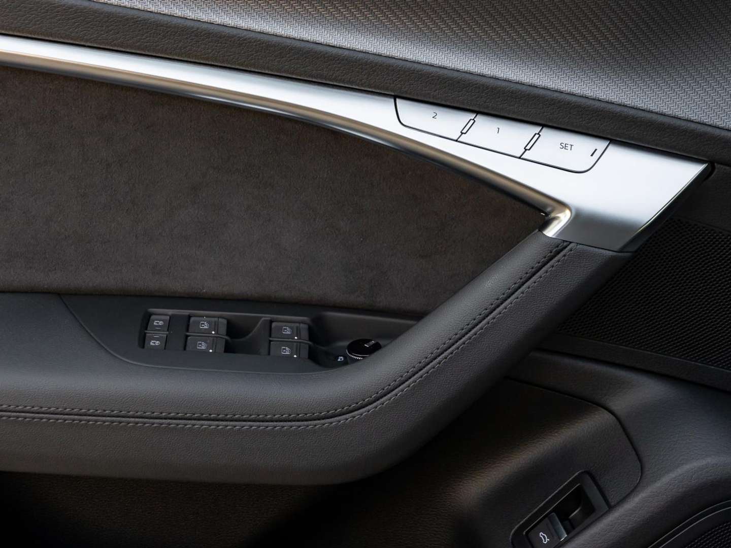 Audi RS6 Black - 2025 - Joinsteer - #13