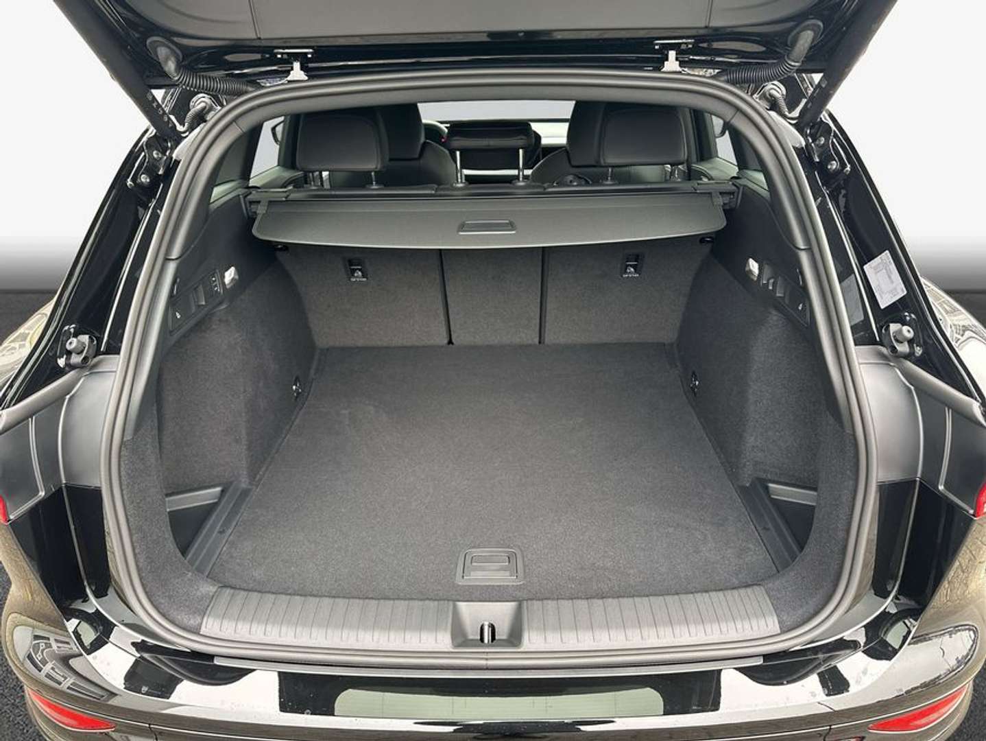 Audi E-tron Q6 S Line Performance - 2025 - Joinsteer - #7