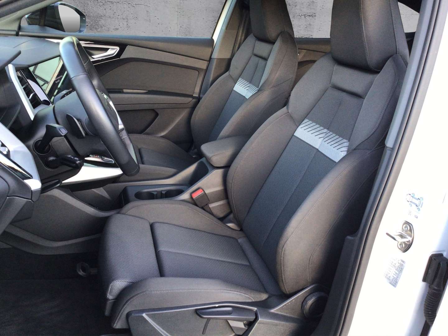 Audi E-tron S Line 40 TFSI E - 2022 - Joinsteer - #5