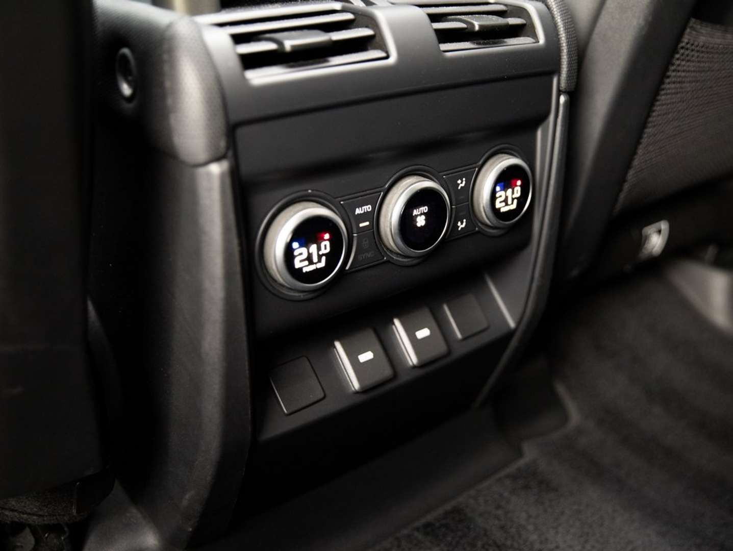 Land Rover Defender P525/V8 Carpathian Edition/HUD/PANO/ACC/AIR/LIFT - 2022 - Joinsteer - #49