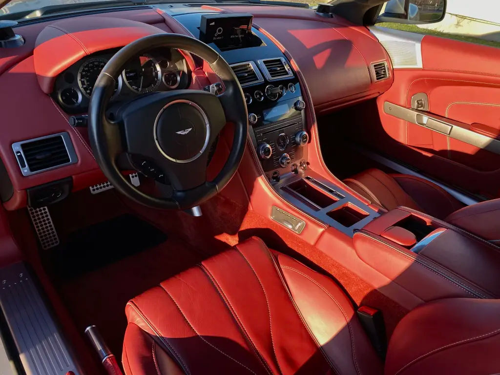 Aston Martin DB9 Volante 5.9 - 2013 - Joinsteer - #3