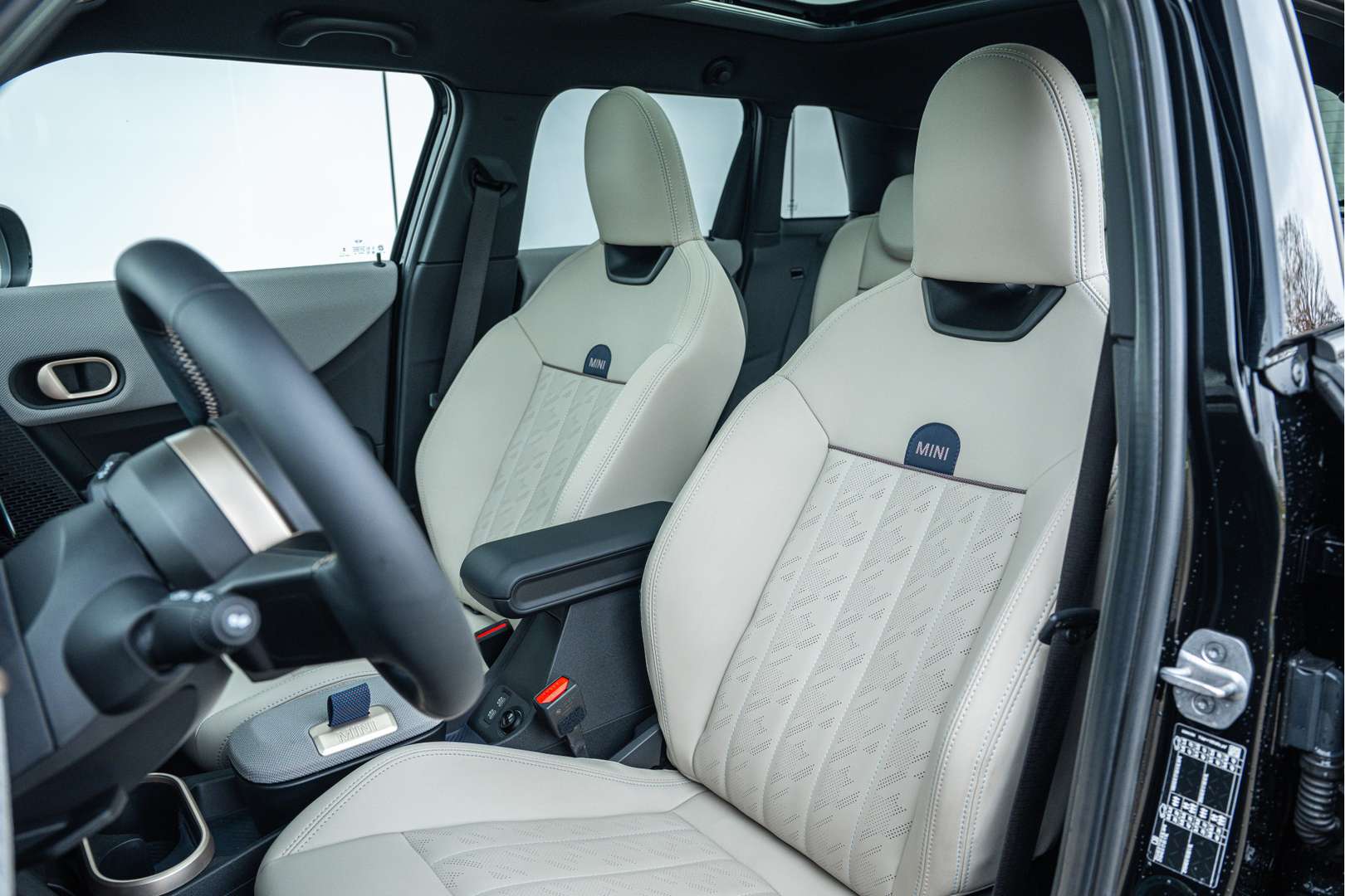 Mini Hatch Favoured Cooper S - 2024 - Joinsteer - #3