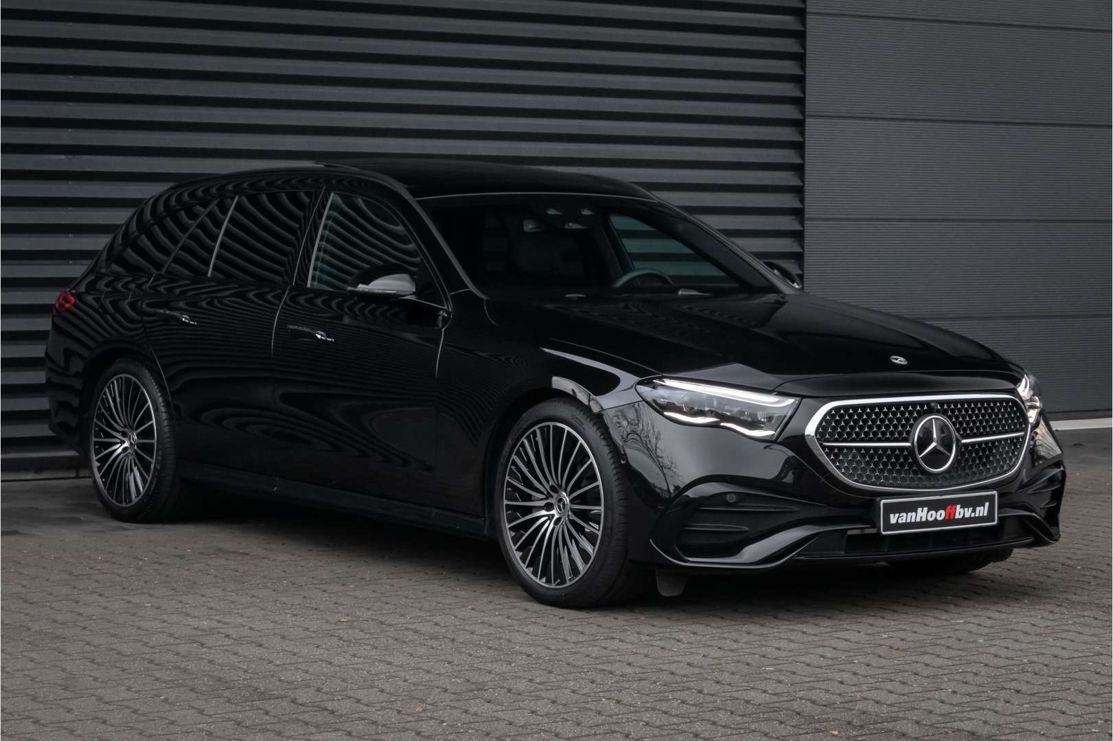 Mercedes Classe E Break 220 AMG Line - 2025 - Joinsteer - #5