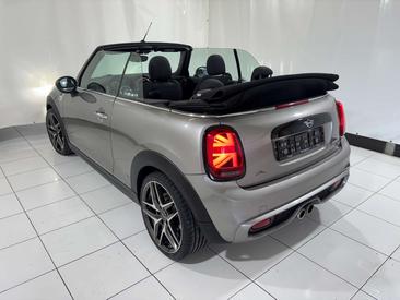 Mini Cabrio COOPER S — photo 3