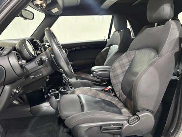 Mini Cabrio COOPER S — photo 8