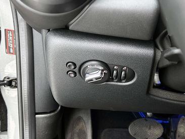 Mini Hatch Classic Cooper S — photo 22