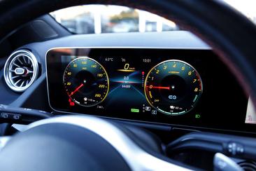 Mercedes GLA 250 E 250 AMG Line — photo 6