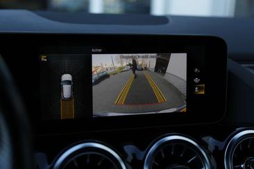 Mercedes GLA 250 E 250 AMG Line — photo 11